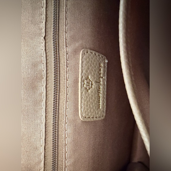 Handbag - Picture 6 of 8